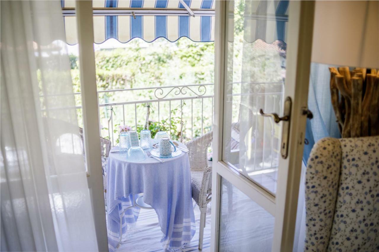 B&B Due Passi Dal Mare Cinquale Εξωτερικό φωτογραφία
